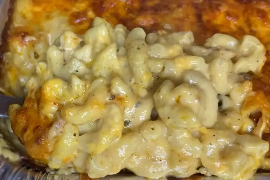 Easy Macaroni and Cheese Recipe - Quick and Delicious