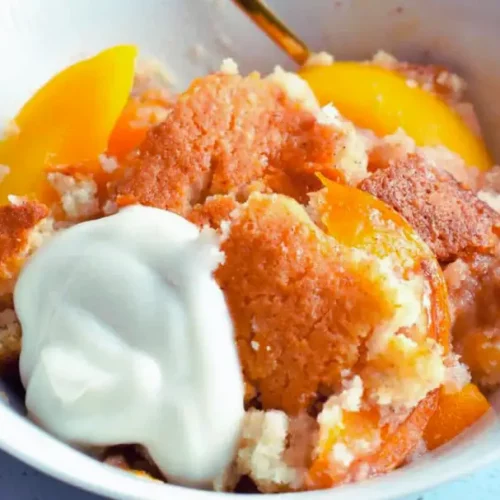 Delicious Peach Cobbler with Cake Mix
