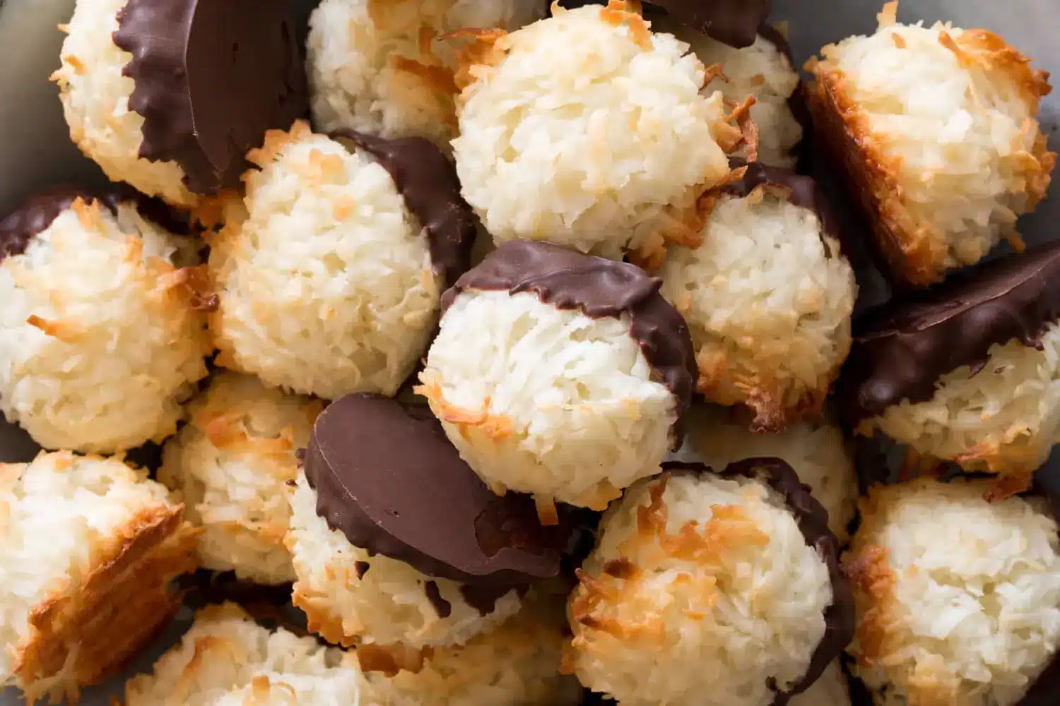 Coconut Macaroons: Delicious and Easy Recipe